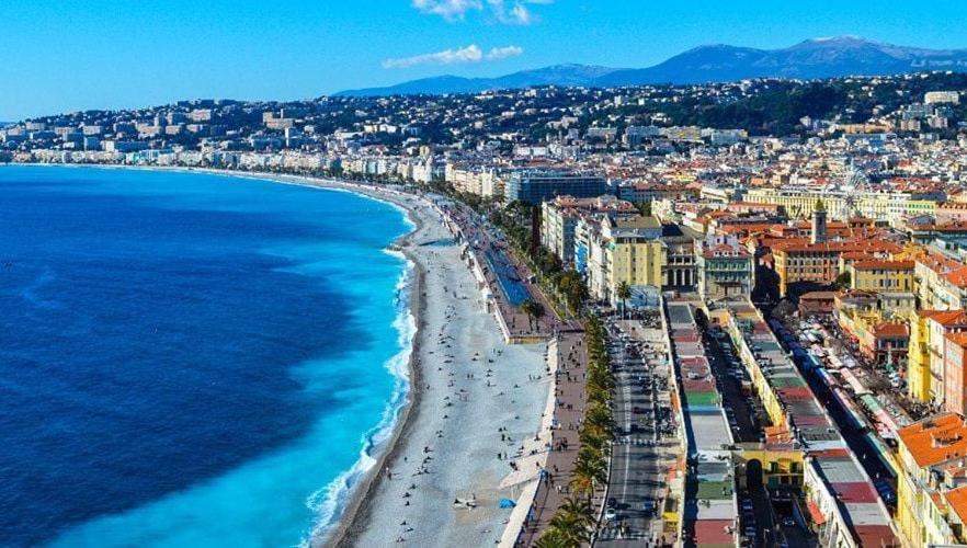 With Big Terrace Full Center With Air Conditioning Appartamento